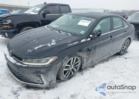 2017 Volkswagen Jetta 1.4T Se from USA, damaged, VIN 3VWDB7AJ3HM370456